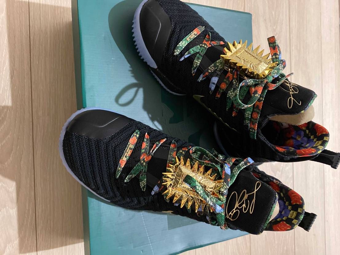 NIKE レブロン16 KC “WATCH THE THRONE” レブロン16