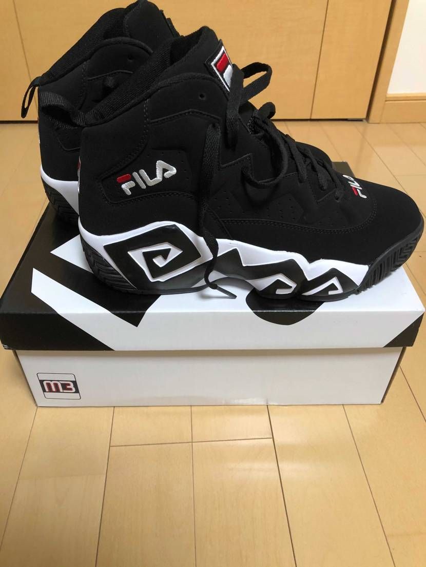 100足目に買ったものよりも101足目で買ったものが先に届い