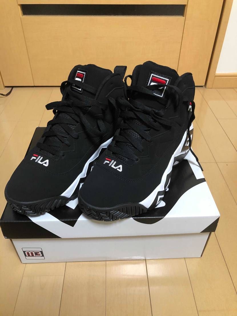 100足目に買ったものよりも101足目で買ったものが先に届い