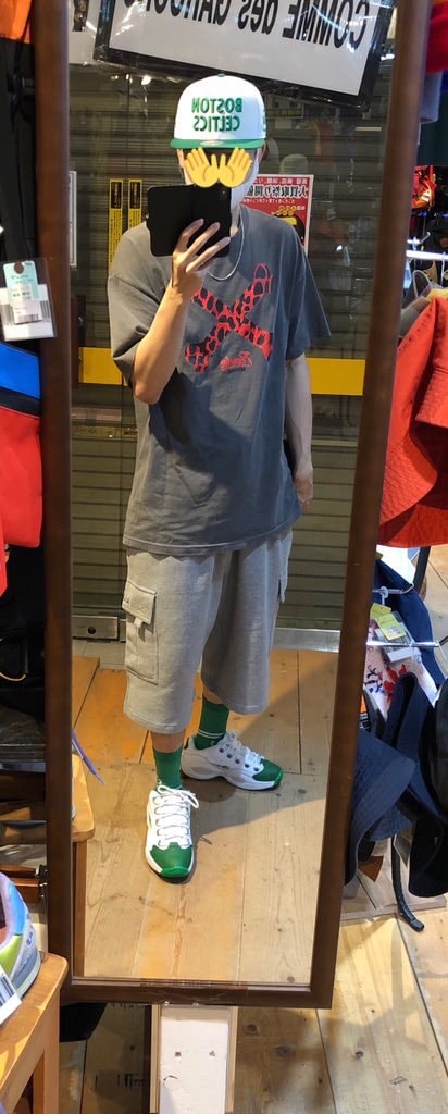 今日はセルティックス
NBAの中では4番目くらいに人気のチームカラーだと思って