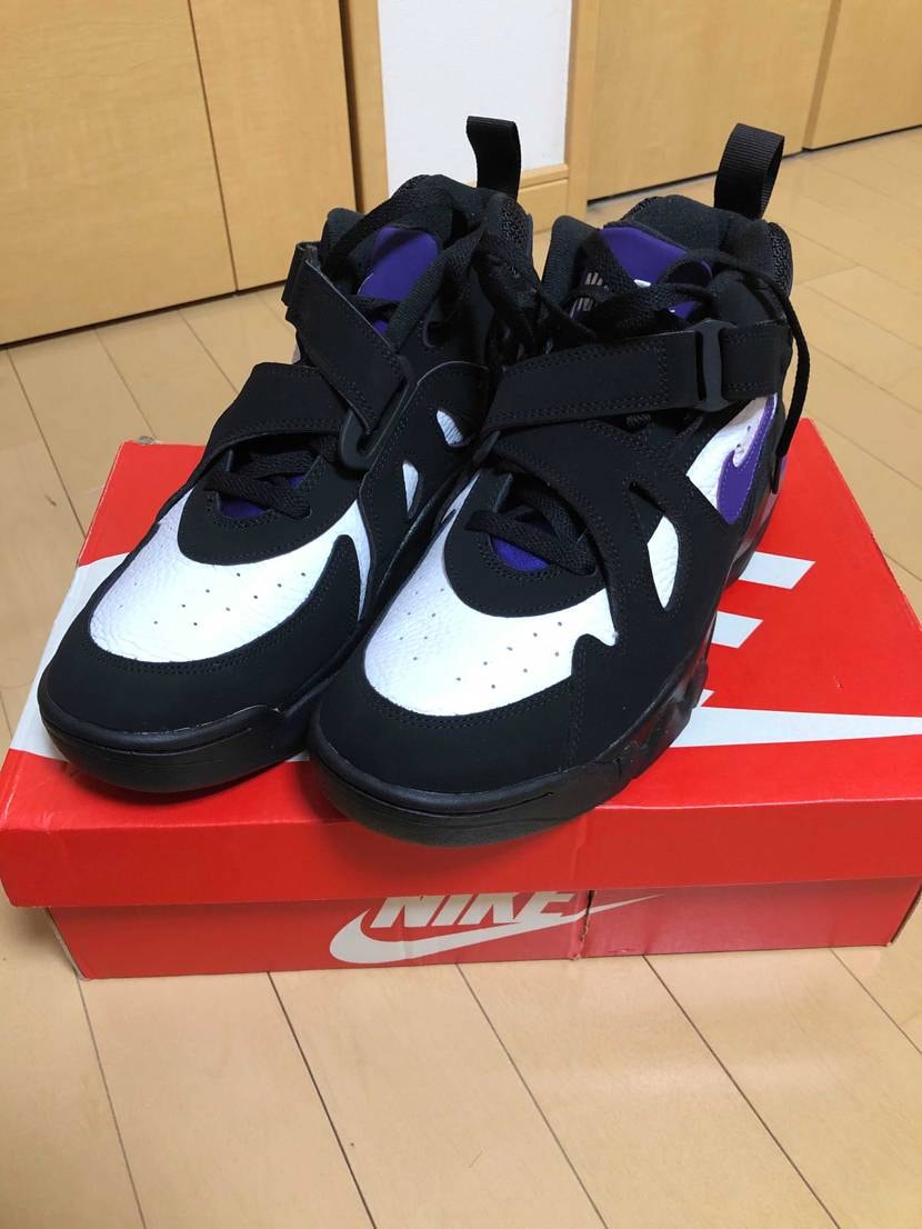 先程三つほど注文していたものが届きました
一つ目はコレ
nike air f
