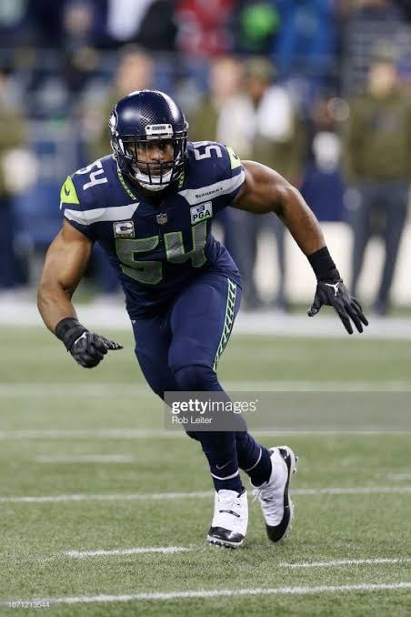 今日はこんな感じでした
フットボールシャツにバッシュ
