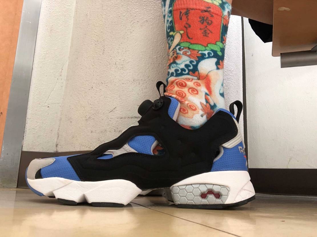 今日はreebok  insta pump fury "sax"
夏場といえば