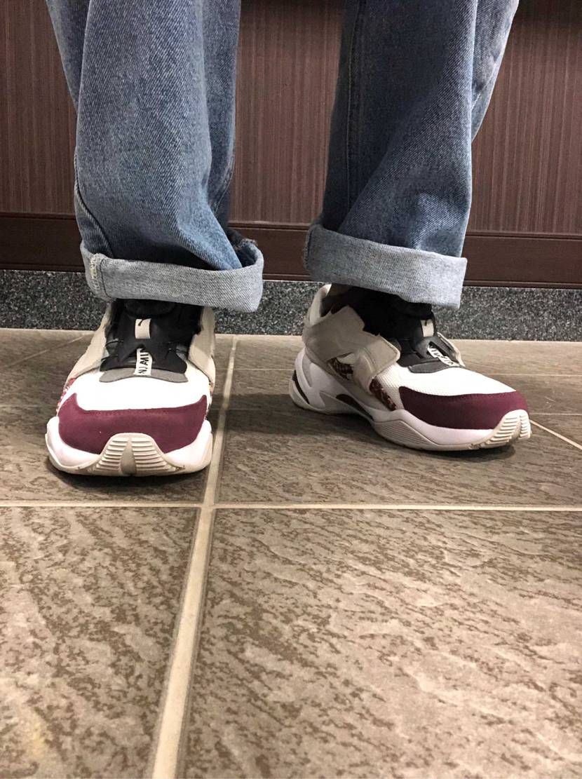 皆様おはようございます
今週最後の出勤はpuma×les benjamins 