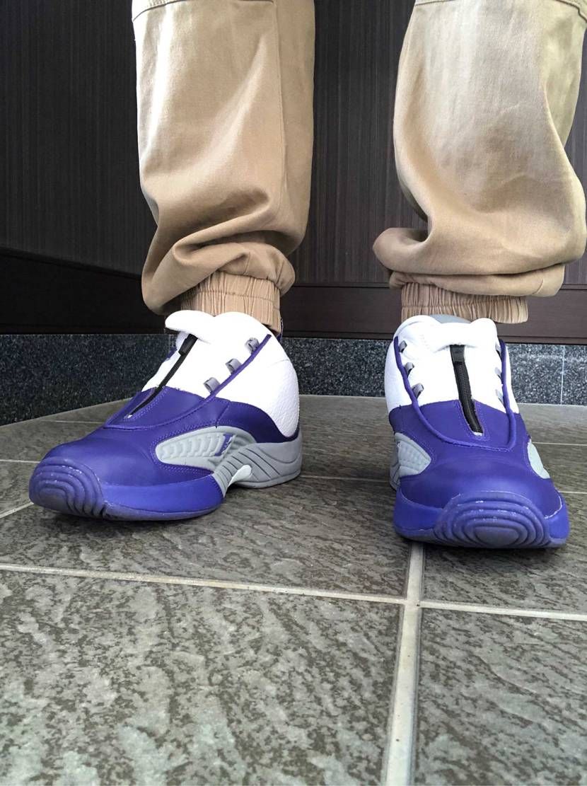 お疲れ様です
本日の出勤はreebok answer4 "lakers"です