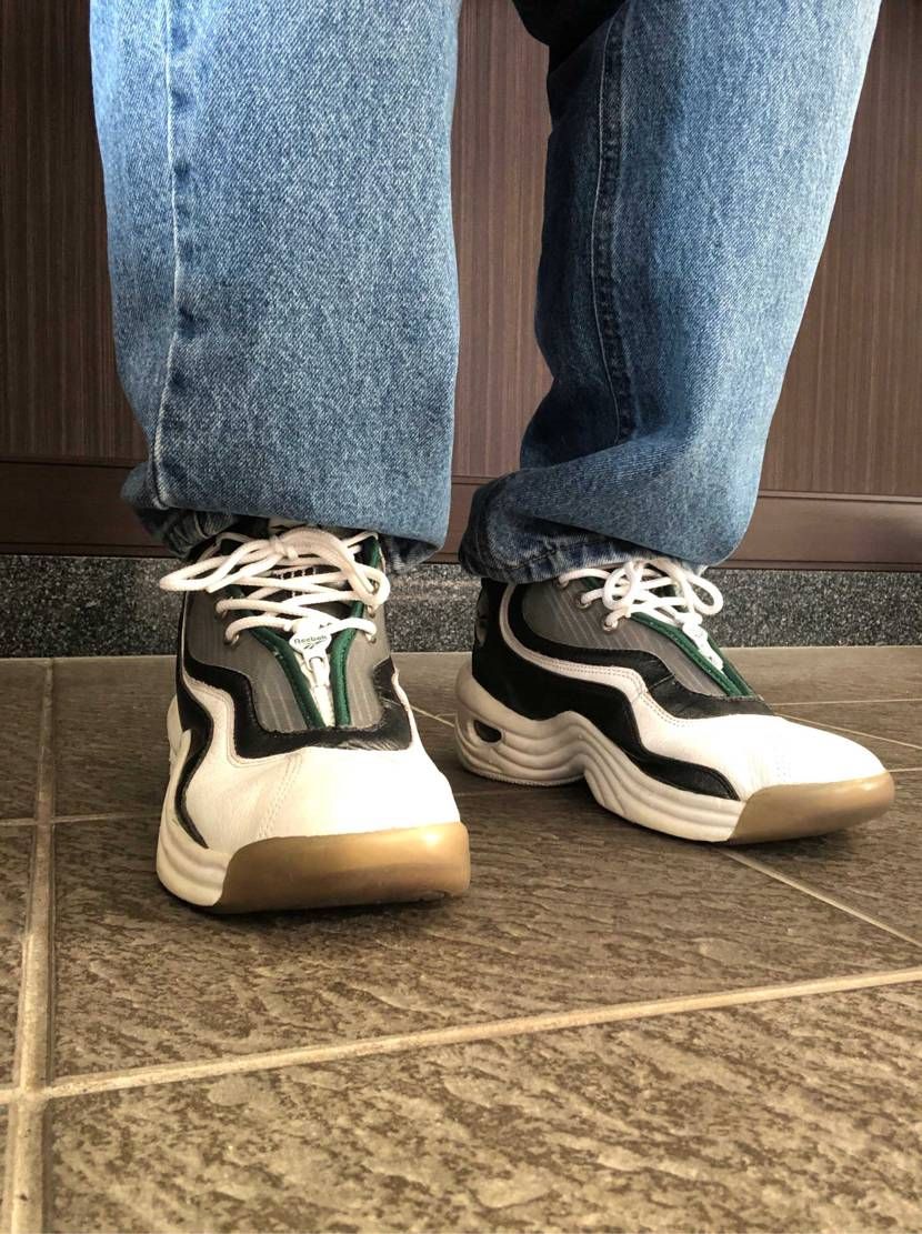 お疲れ様です
今日の出勤はreebok  reignmanです
こちら93年