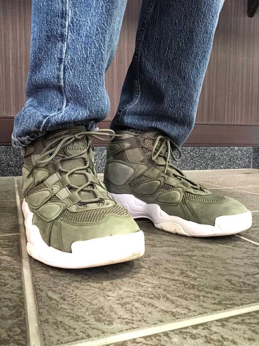 お疲れ様です
本日はnike airmax uptempo94です
今の季節