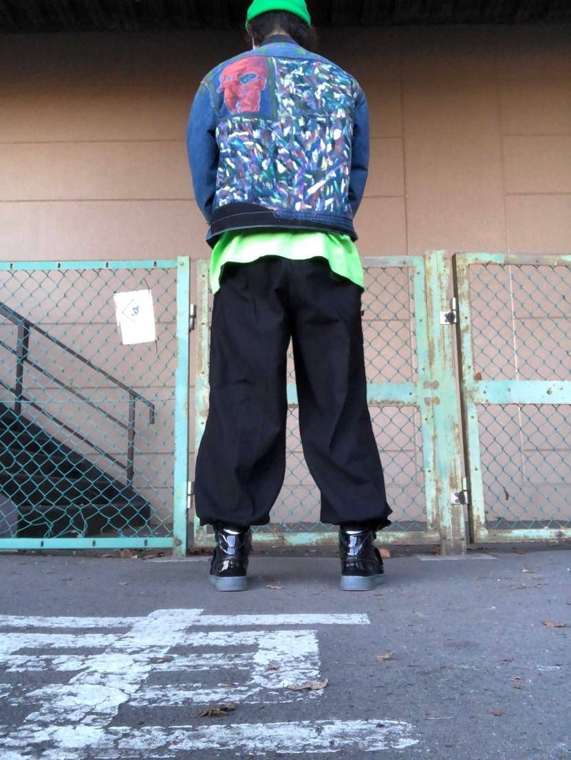 お疲れ様です
本日はreebok alien stampe