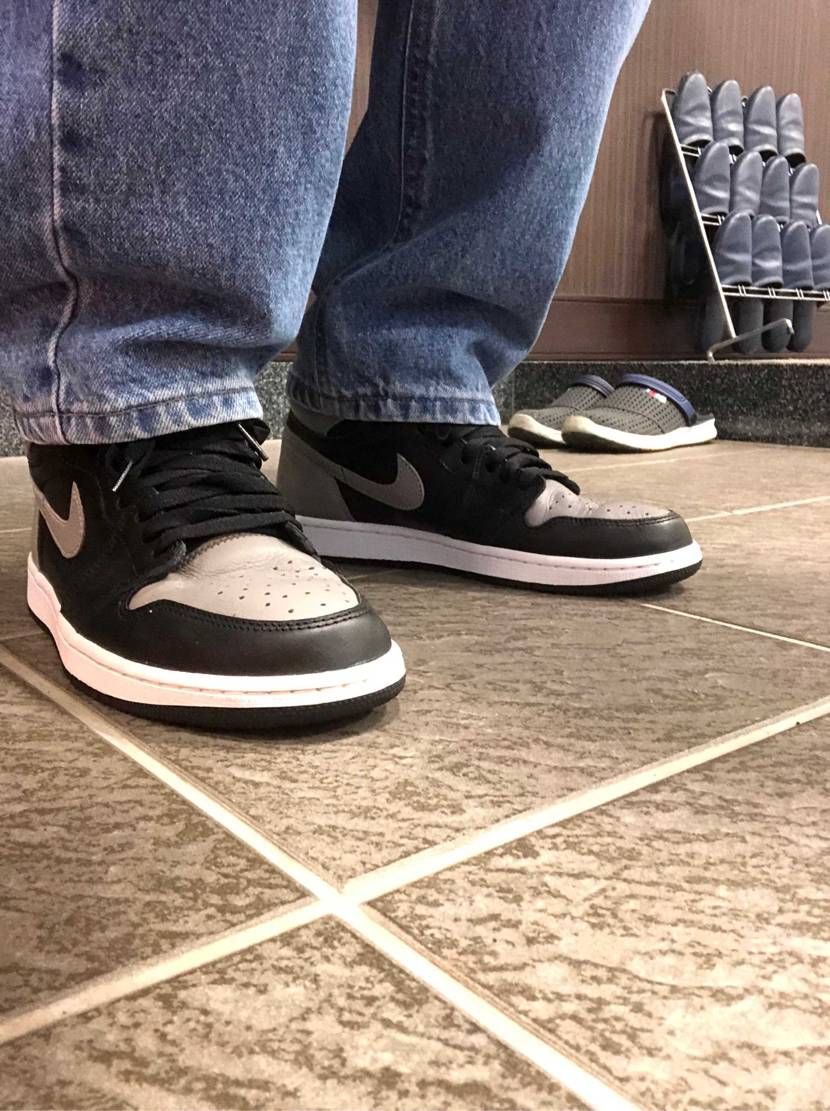 おはようございます
本日はair jordan1 "shadow"です
僕が