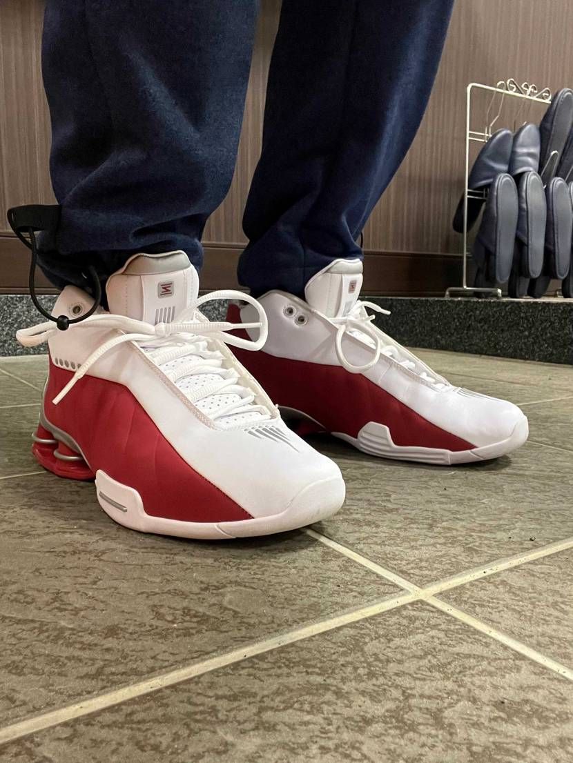 おはようございます
久々に自分の投稿をします
本日はnike shox bb