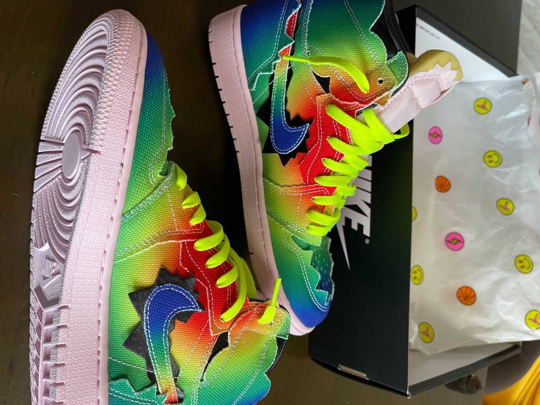 どーしても欲しくてプレ値購入🤭
やっぱりかっこいいよなぁ〜😎😎😎