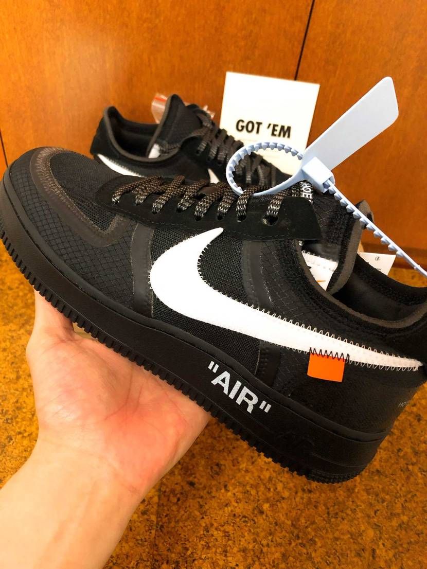 snkrs1周年の時は限定アクセスでこれがきました！
5周年も期待してます！