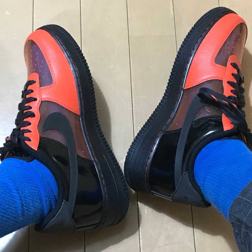 ここではアレキサンダーワンコラボのadidasなんか興味ない