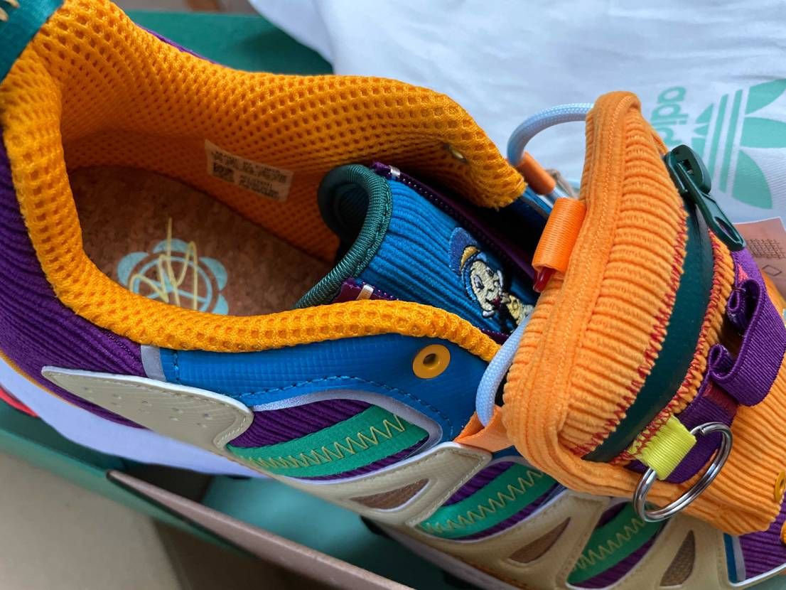 ミタスニさんから届きました。
箱もスペシャル。
インソー