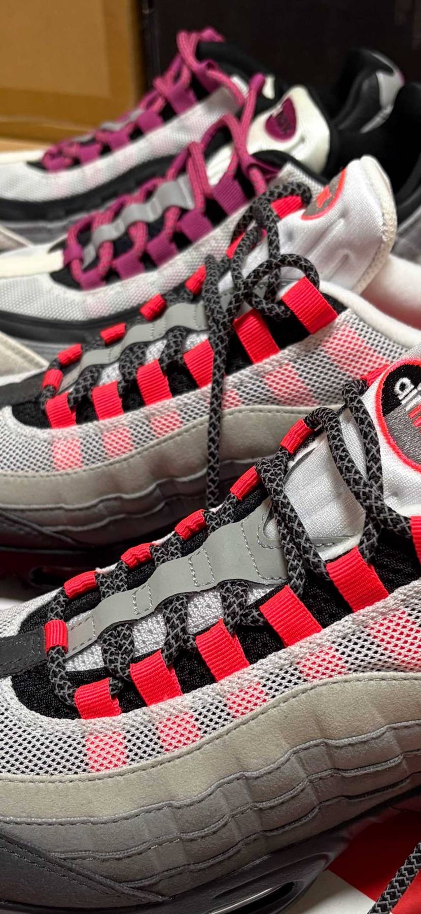 かっこええわぁ〜〜✨
履きたいけど履きたく無いな笑
シュ