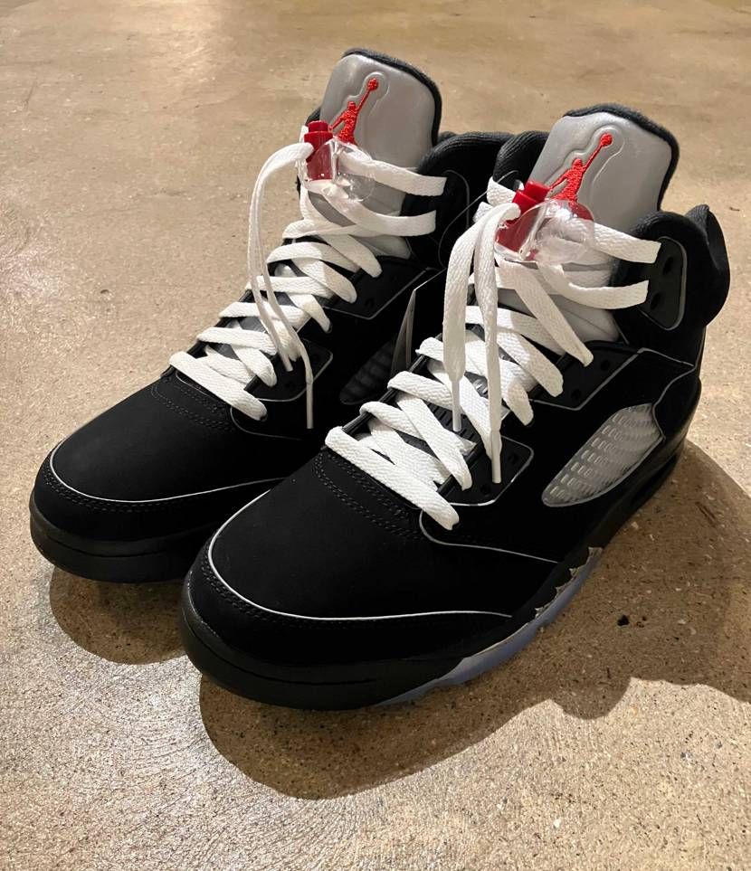 もう届きました！初めてのAirJordan5！もっとゴツいイ