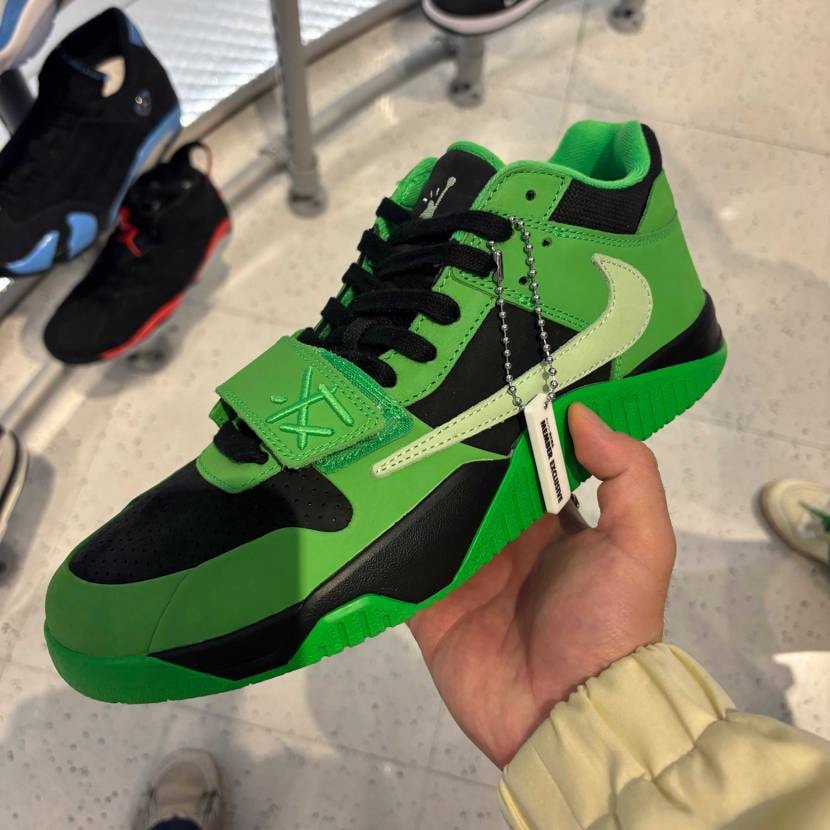 先日のNIKE梅田にて、マイサイない、もういい？