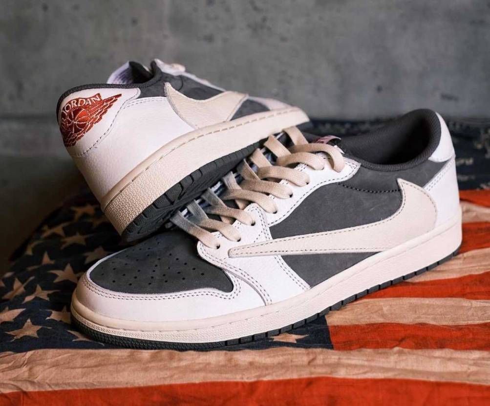 Travis×AJ1low 7月リリースってことはそろそろ他のコラボスニーカーも
