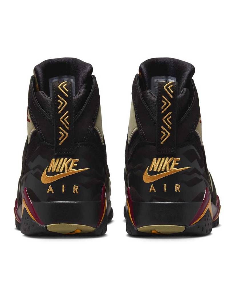 ジョーダン7SEのバッグロゴ『NIKE』表記なんだ😳⁉️