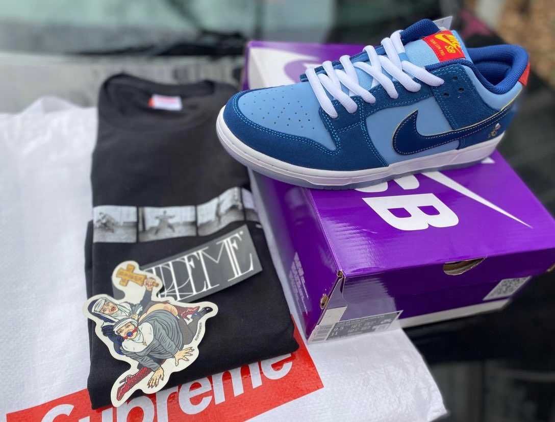 他の方の投稿から抜粋してます
supreme店舗にて再販あったんですね😎✨