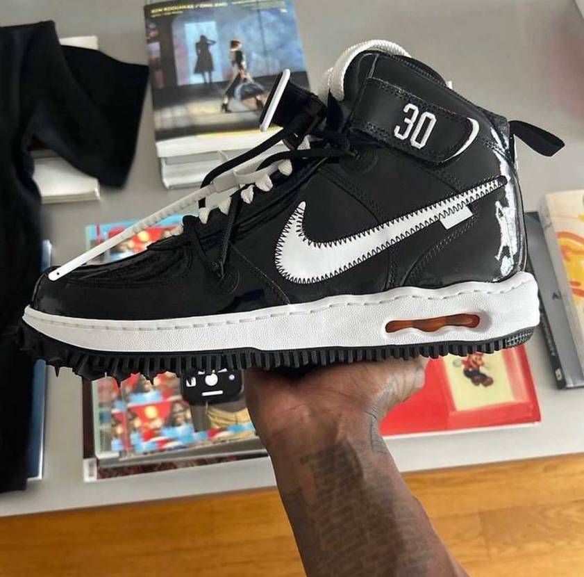 Off-White × Nike Air Force 1 Mid SPLTHR