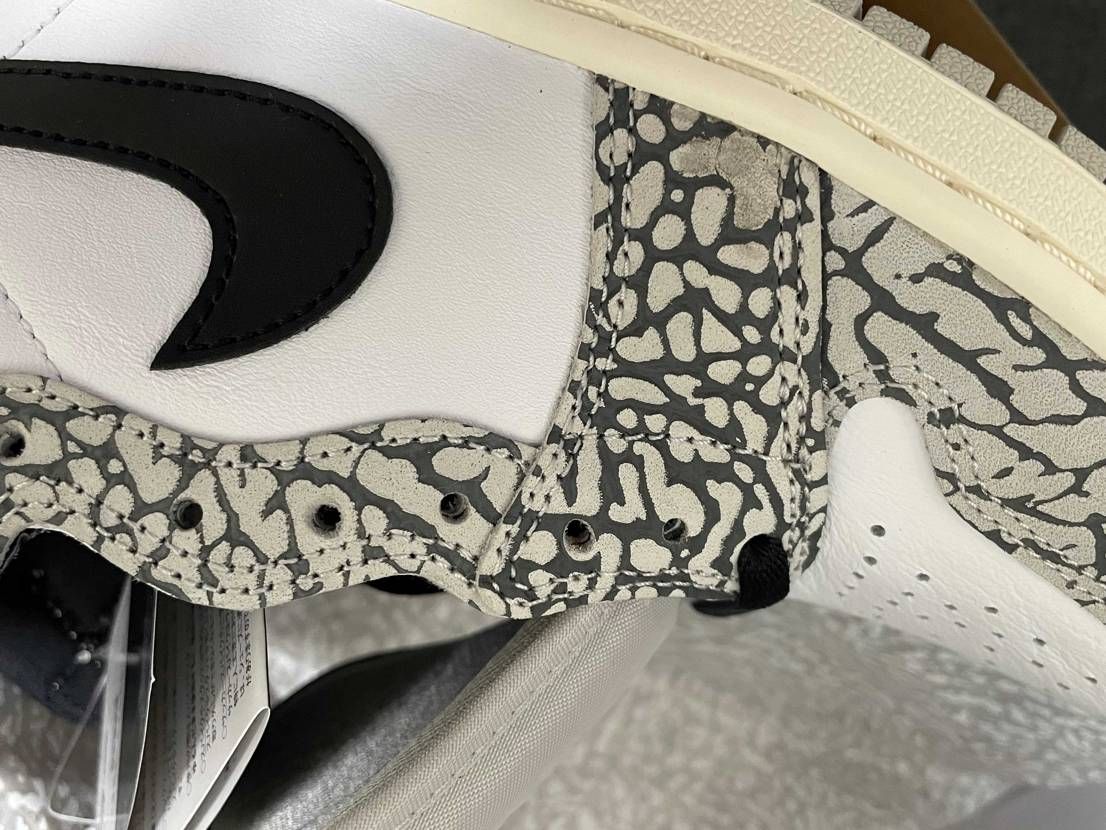 2次流通品のホワイトセメントを購入しました。
未使用品のようです。
シミみた