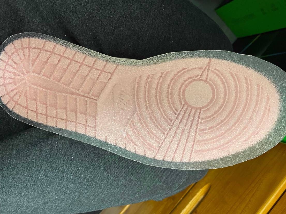 ソール擦り減りマンなのでkickswrapさんのsolepl