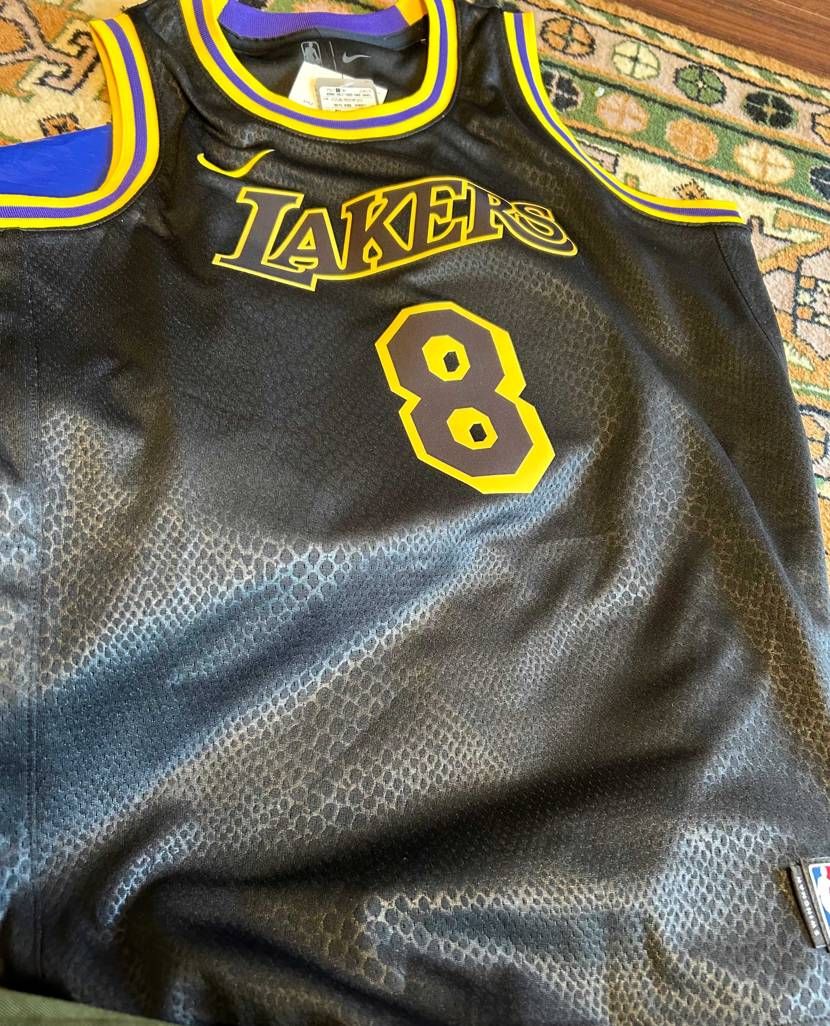 昨年もコービー様には恵まれず...
お台場XEBIOにて購