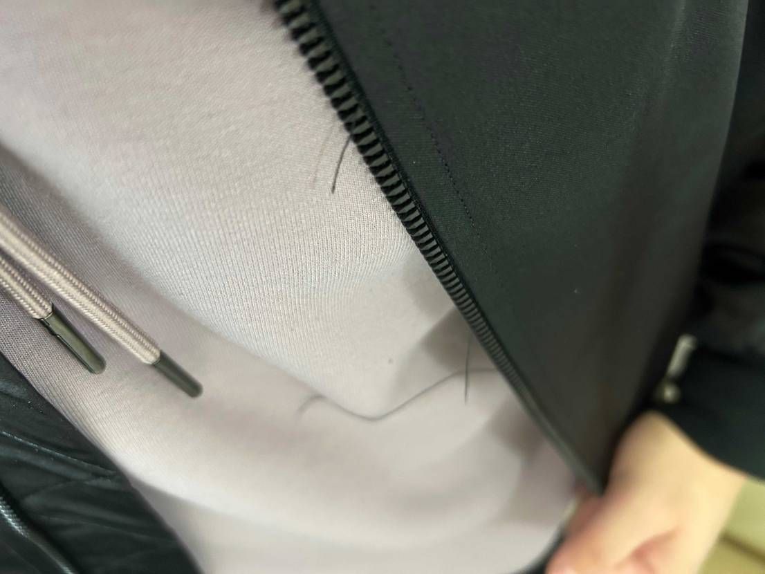 カッコイイけどNIKEクオリティが...
1箇所どころか3