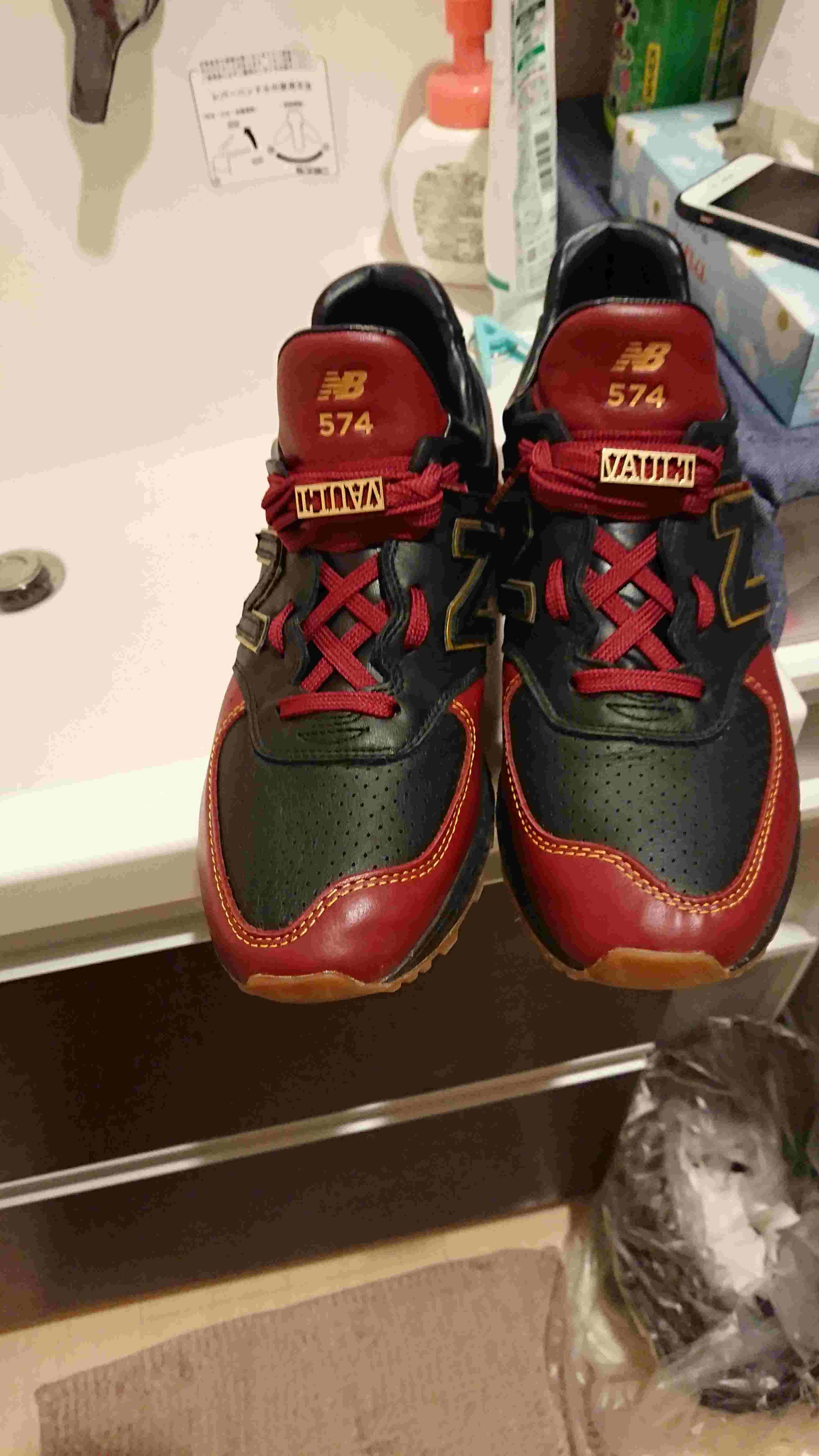 #あり？なし？？
紐の結びかた…自己流で試して2時間…紐を切