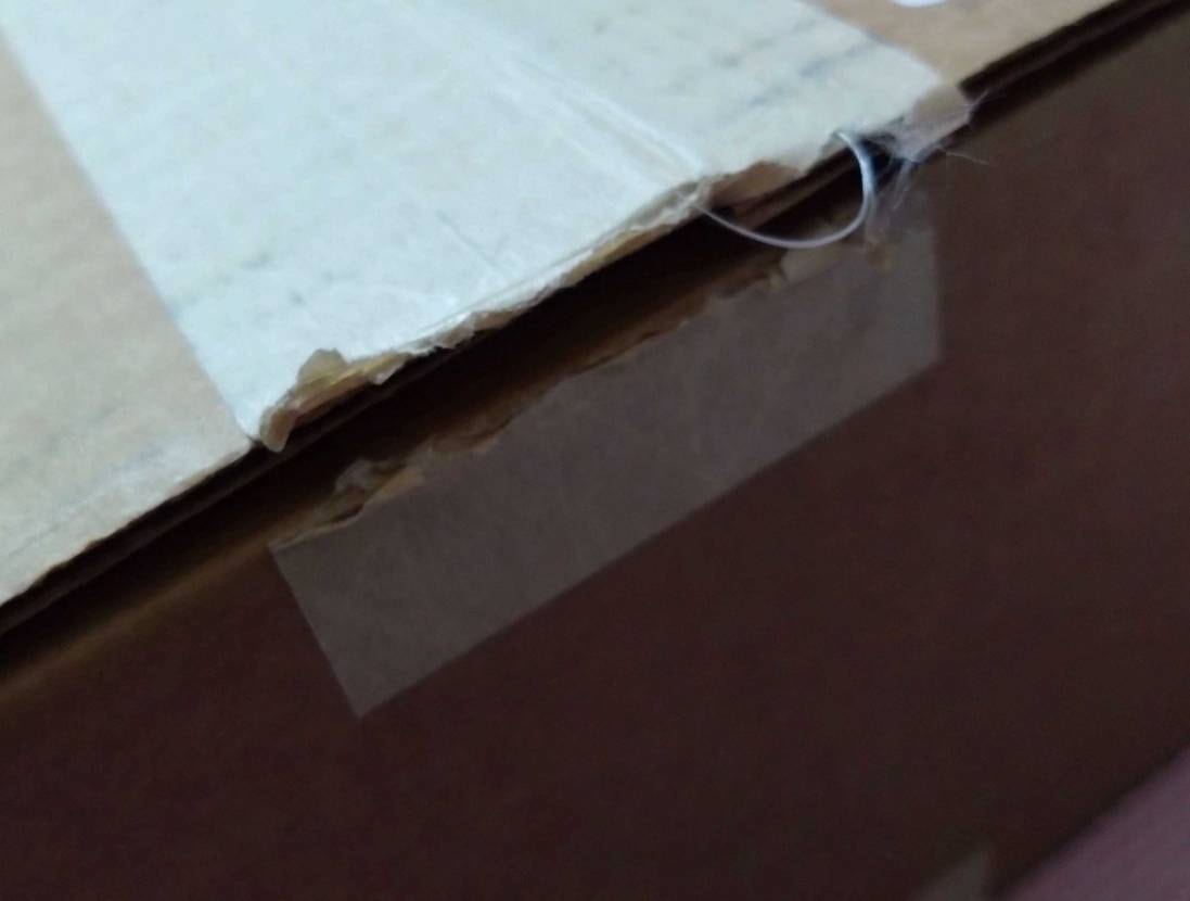 本日やっと海外公式から届きました！
最初に購入してから日数