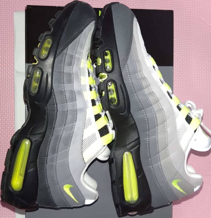 ☆エアマックス95　イエグラ☆　
2026年モデルと202