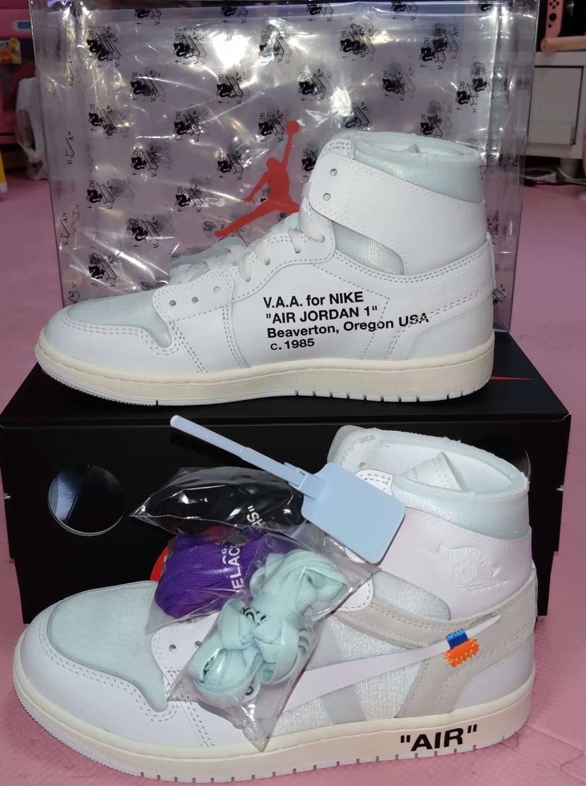 本日やっと海外公式から届きました！
最初に購入してから日数