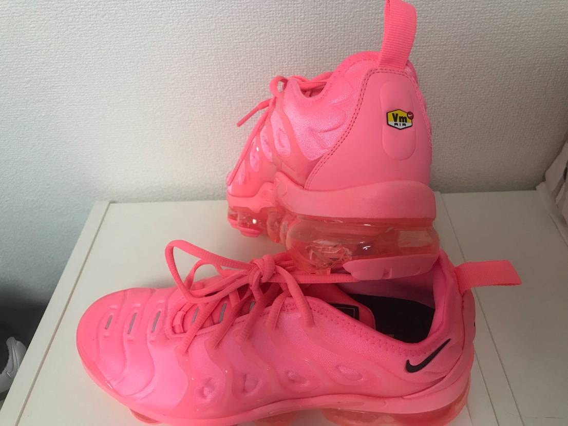 ハワイのフードロッカーで購入。
ナイキ エア ヴェイパーマックス プラス "ピ