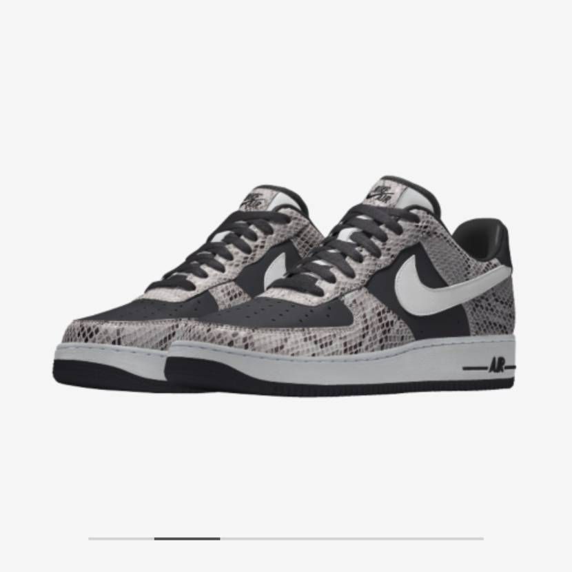 AF1 by youオーダーの参考になれば幸いダス。
2枚