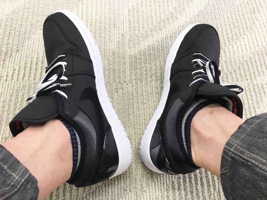 今日は、Jordan 1 Low PSG履いて出かけたら
SNKRSでAJ4