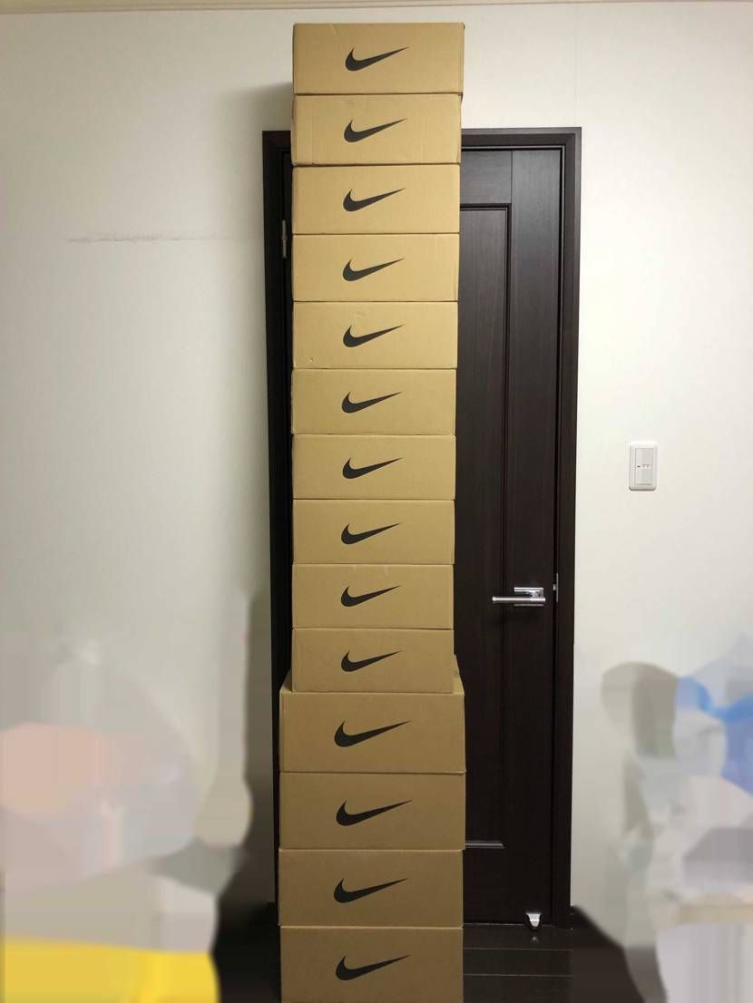 ゴッテムできたナイキタワー。。。
他の抽選やサイトで買った物が数箱…
もはや