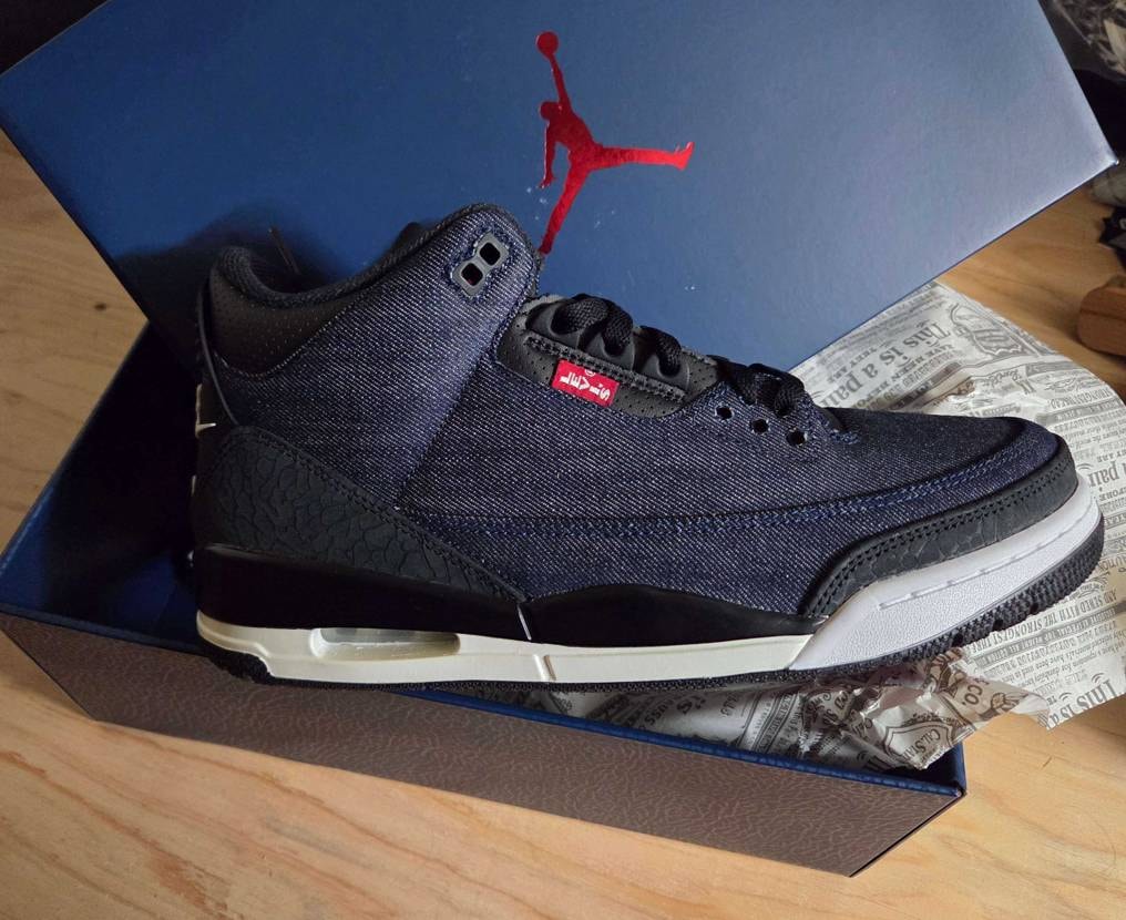 アトモス当選品到着
海外が発売延期になった原因とされるカビは無し👌
サイズ感