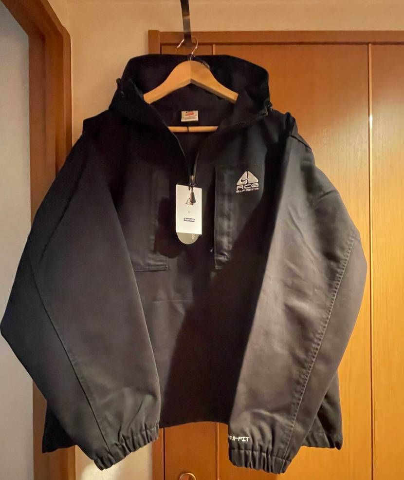 消された…なぜ？ sup×nike acg ブラック/M
月曜日届いて開けるの