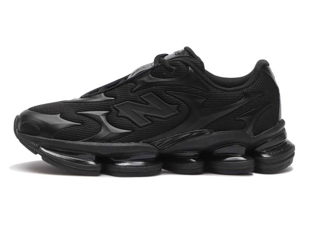 ファースト持ってるからこそ
履き心地、デザインと惚れたから2色目欲しいな〜
