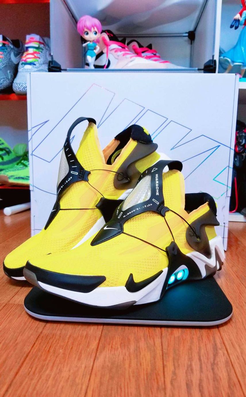 アダプト ハラチをスニーカーズでGOT'EM✨
値段が値段だから悩んだけど買って