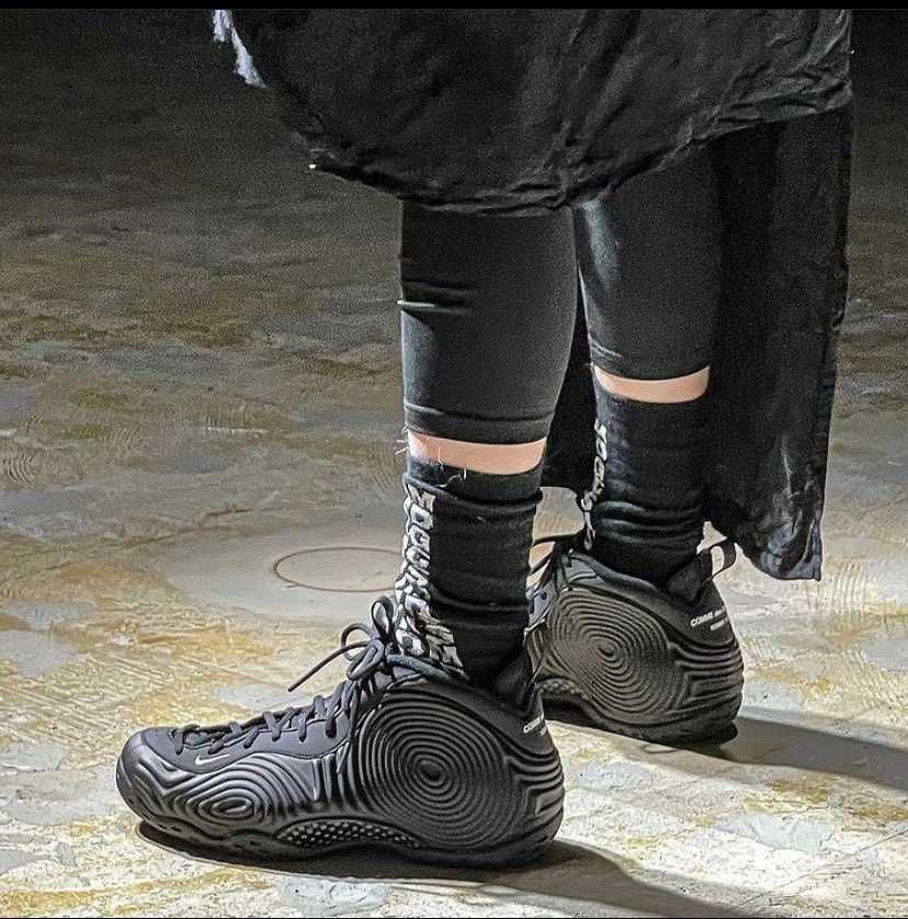 ギャルソンのポジット、デザイン意味わかんないけどカッコよすぎる