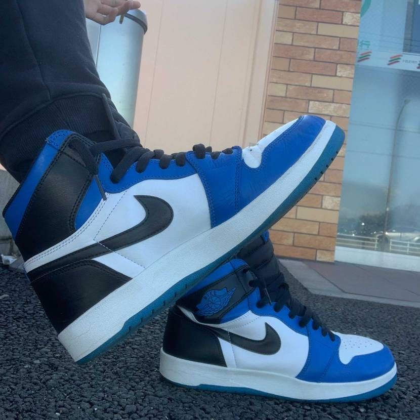 大学のテストが終わり仕事就くまで暇になったので毎日スニーカー履いてウォーキングし