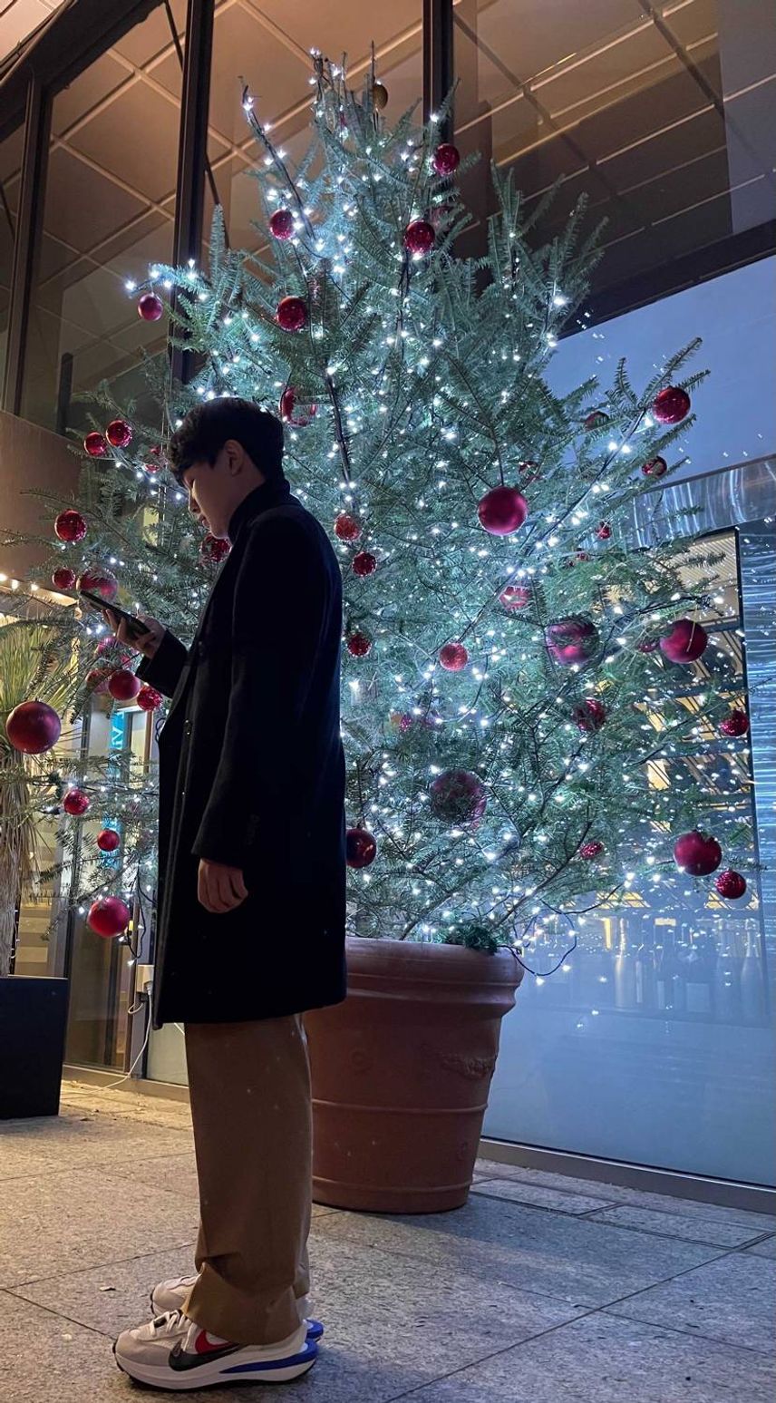 見苦しいかも知れませんがこんな感じで履いてみました!
インスタの投稿もこれから