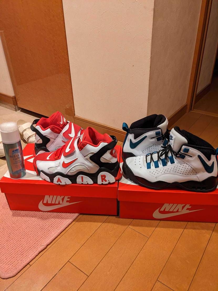 スニーカー洗浄中!
大事に履かなくちゃね!
