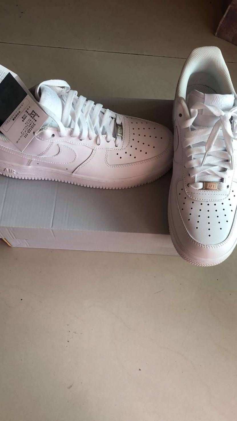 9800

新品 未装着
ナイキ NIKE AIR FORCE 1 LOW