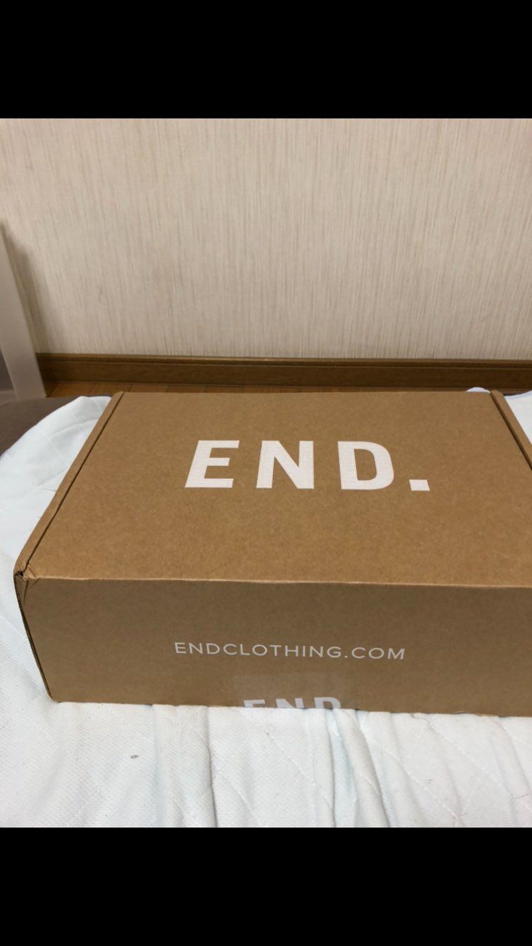 end.にて。セールで45%offだったのとオレンジに惹かれて、ukのm576o