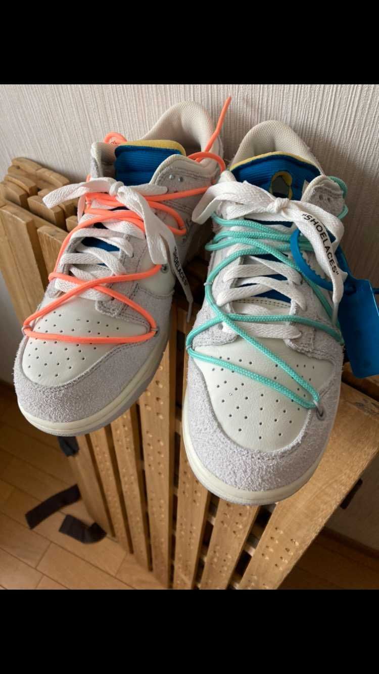 色々試したけど元のオレンジかグリーン系が良さそう。
変え紐はasicsより拝借