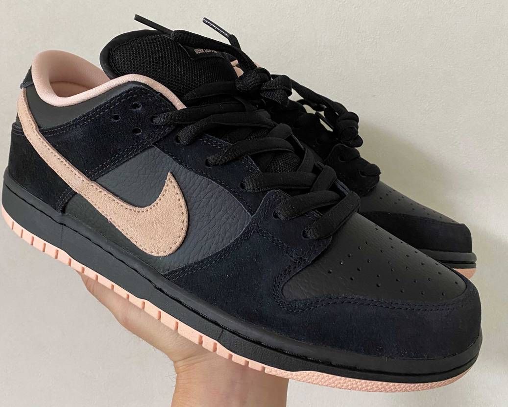 久しぶりにdunkを購入。軽く入ったピンクが可愛くてこれは履きたい一足手に入れた