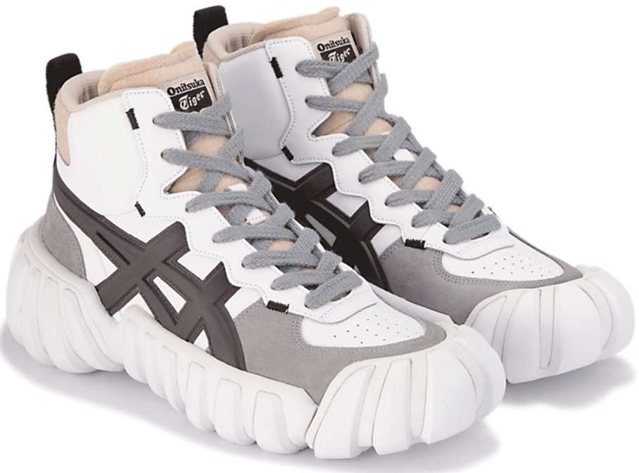 金ないから買えないけど、オニツカタイガーのこれいいな